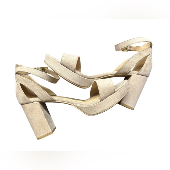 CL By CHINESE LAUNDRY womens tan neutral Go On Block Heels Dress Shoes size 9.5W - Picture 4 of 9